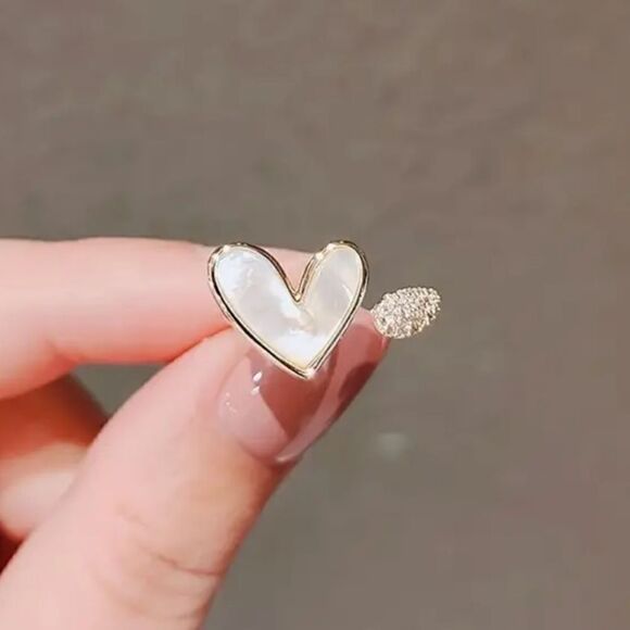 Delicate Enamel Heart-Shaped  Gold Plate Adjustable Ring - Picture 3 of 8